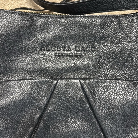 Aleysa Bags Maribelle Travel Bag - Picture 3 of 15